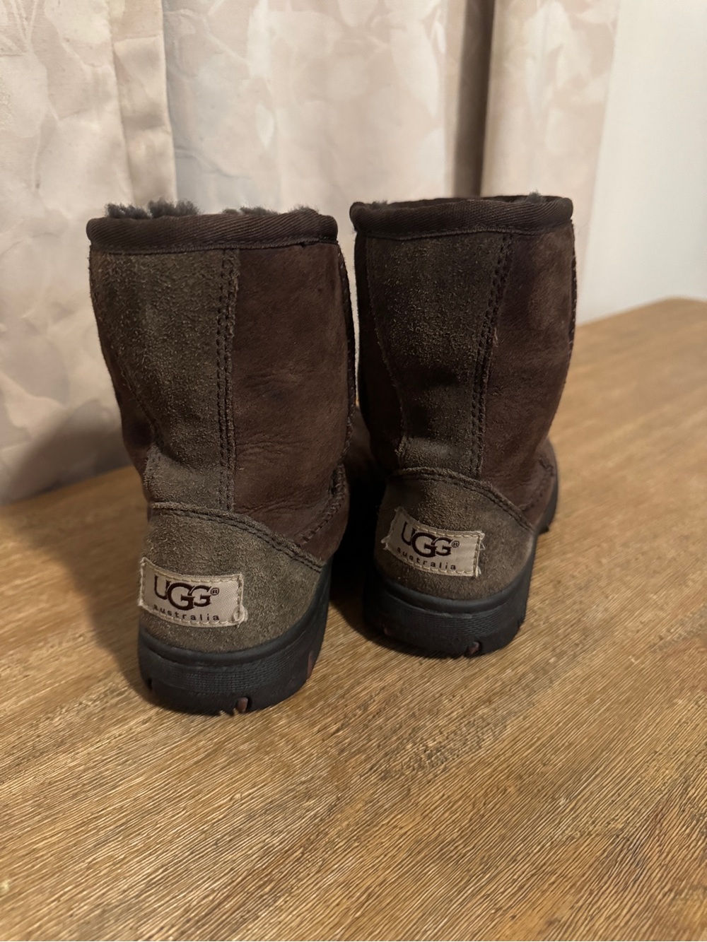 UGG Kids Short Shearling Boot - Dark Brown